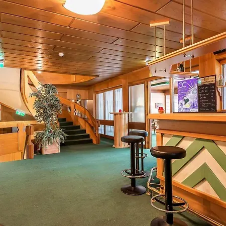 Roessl-dependance Neue Post Hotel 3*