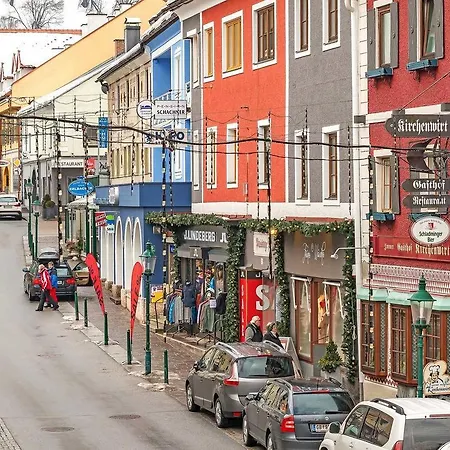 Roessl-dependance Neue Post 슈라드밍