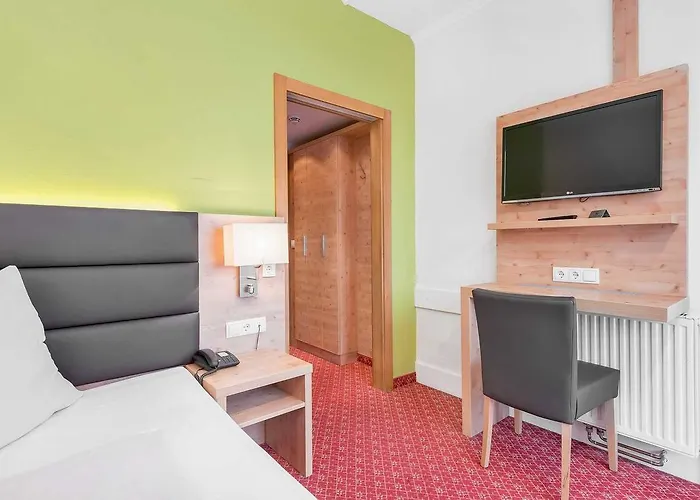 Roessl-dependance Neue Post 3*