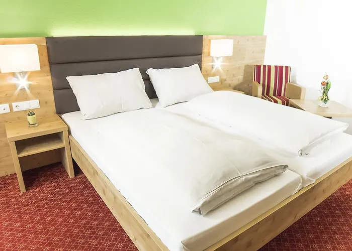 Отель Roessl-dependance Neue Post Шладминг